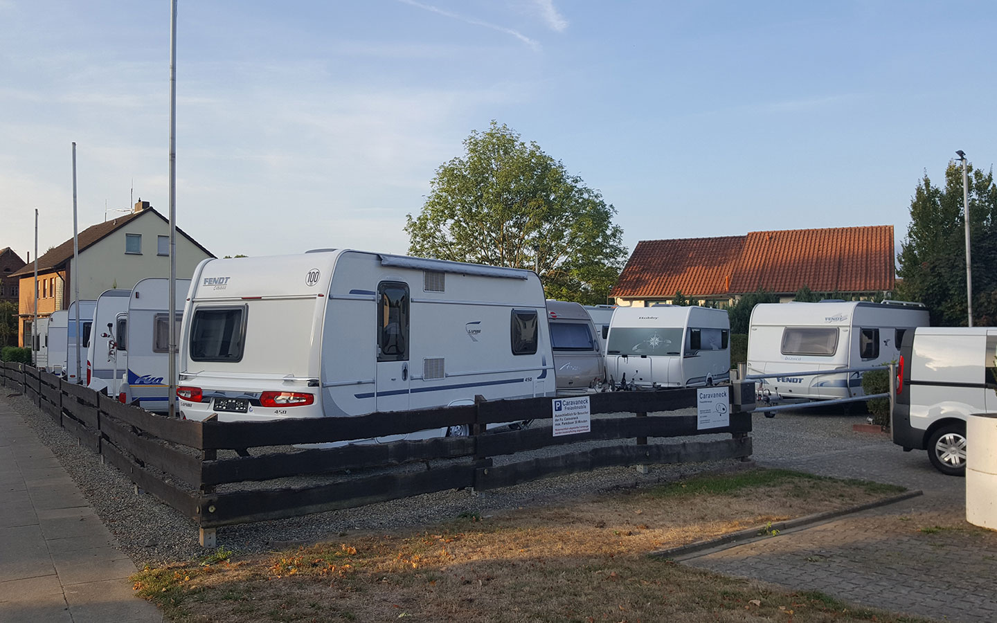 Caravaneck Porta Westfalica - Ihr Ansprechpartner für Wohnwagen und Freizeitfahrzeuge